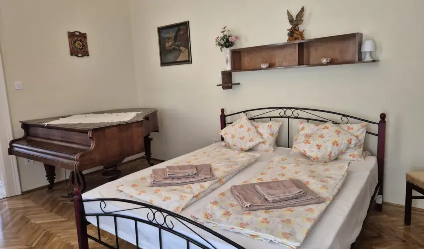 Belv�rosi Zongor�s Apartman Keszthely