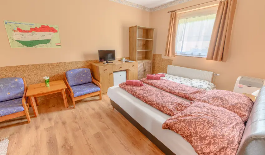 Borb�la Vend�gh�z Gyenesdi�s