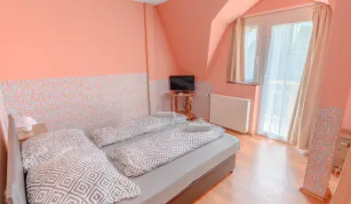 Borb�la Vend�gh�z Gyenesdi�s