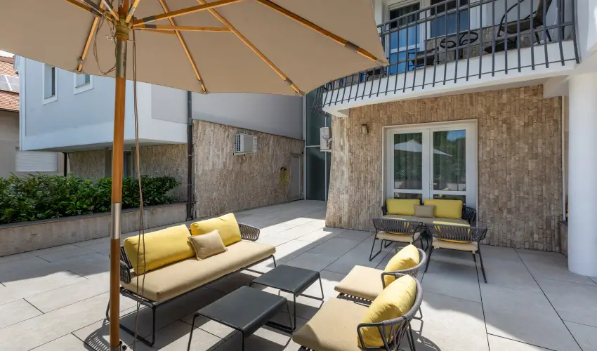 Holiday Club Apartman Hotel H�v�z H�v�z