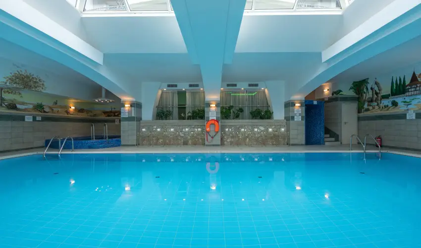 Holiday Club Apartman Hotel H�v�z H�v�z