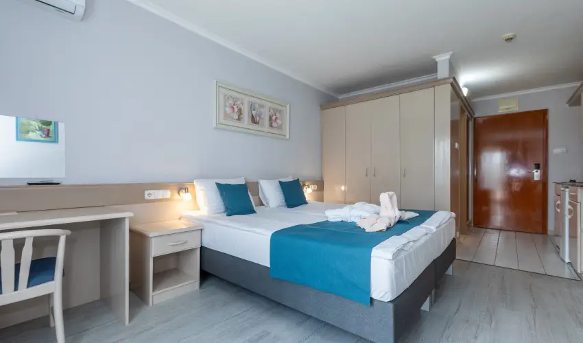Holiday Club Apartman Hotel H�v�z H�v�z