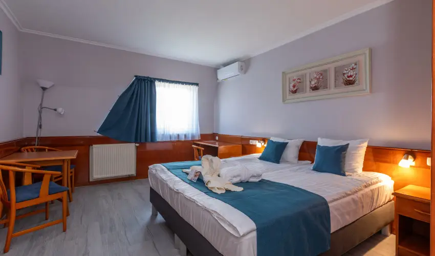 Holiday Club Apartman Hotel H�v�z H�v�z