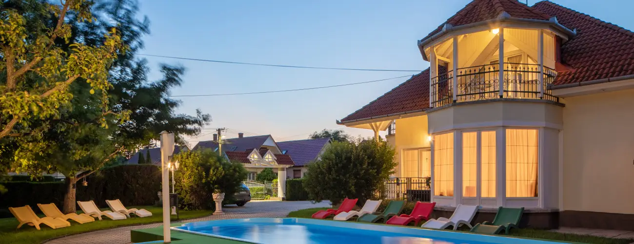 Admiral Family Resort Keszthely - Nyri kiruccans reggelivel (min. 2 j)