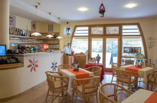 Hotel Kalma, H�v�z