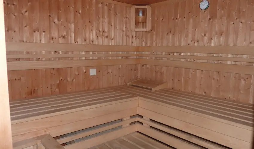 Zsanett Hotel Balatonkereszt�r