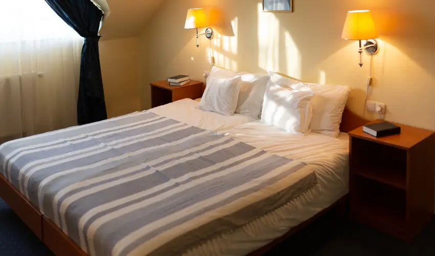 Zsanett Hotel Balatonkereszt�r