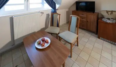 Zsanett Hotel Balatonkereszt�r