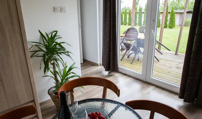 Zsanett Hotel Balatonkereszt�r