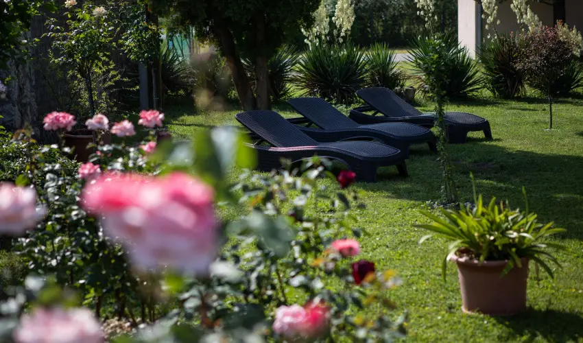 Zsanett Hotel Balatonkereszt�r