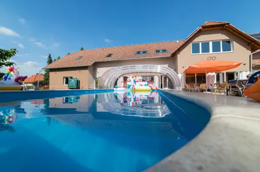 Pelso Panzi�, Balatonm�riaf�rd�, H�v�z - 17 km