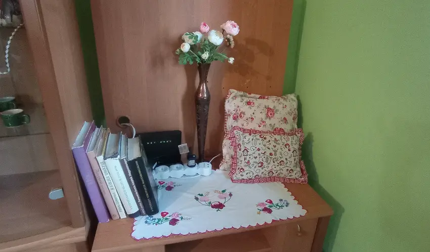 Pni Kuck Vendghz s Minifarm  Hosszvlgy