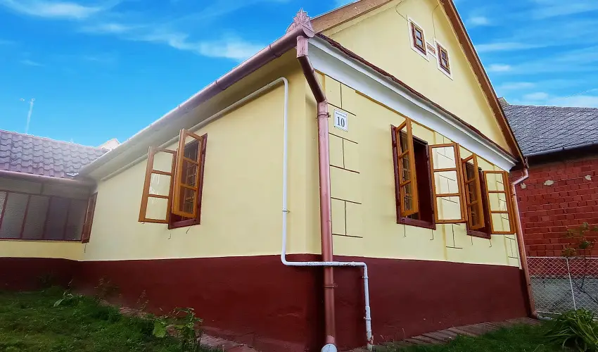 Pni Kuck Vendghz s Minifarm  Hosszvlgy