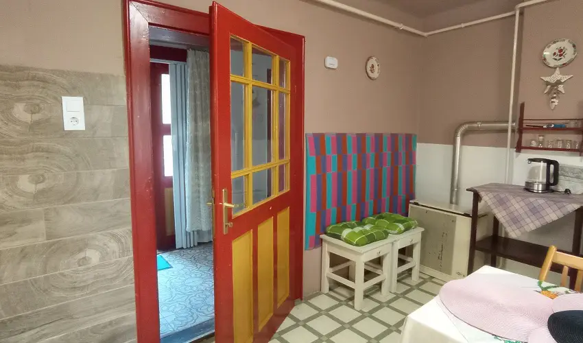 Pni Kuck Vendghz s Minifarm  Hosszvlgy