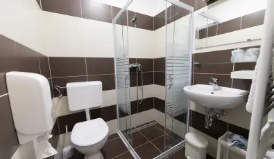 Port tterem & Panzi Balatonmriafrd