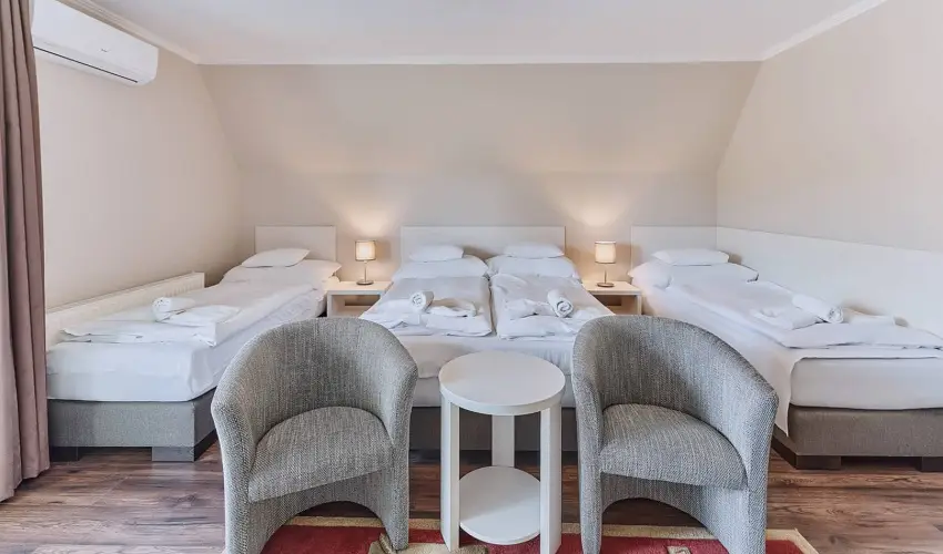 Tokajer Wellness Panzi� Keszthely