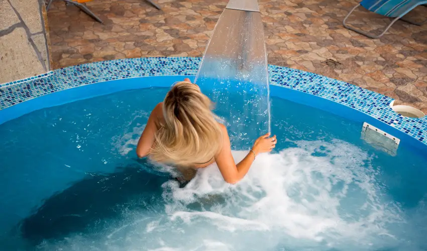 Viktor Bor- s Vendghz Balatonmriafrd