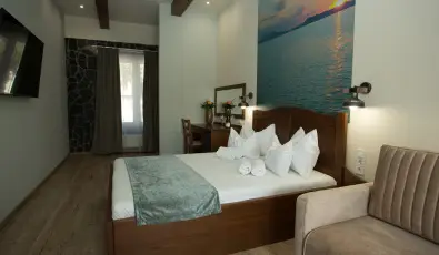 Viktor Bor- s Vendghz Balatonmriafrd