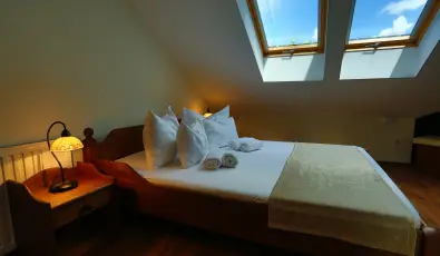 Viktor Bor- s Vendghz Balatonmriafrd